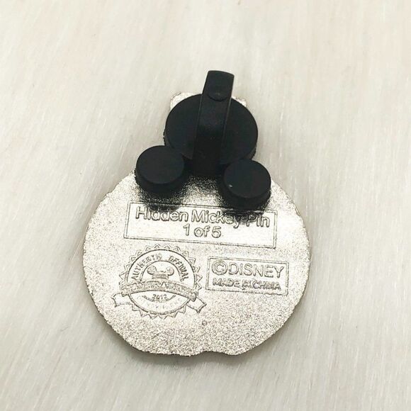 🔮 5/$25 Disney Bottle Collection Cinderella Pin - Picture 3 of 3